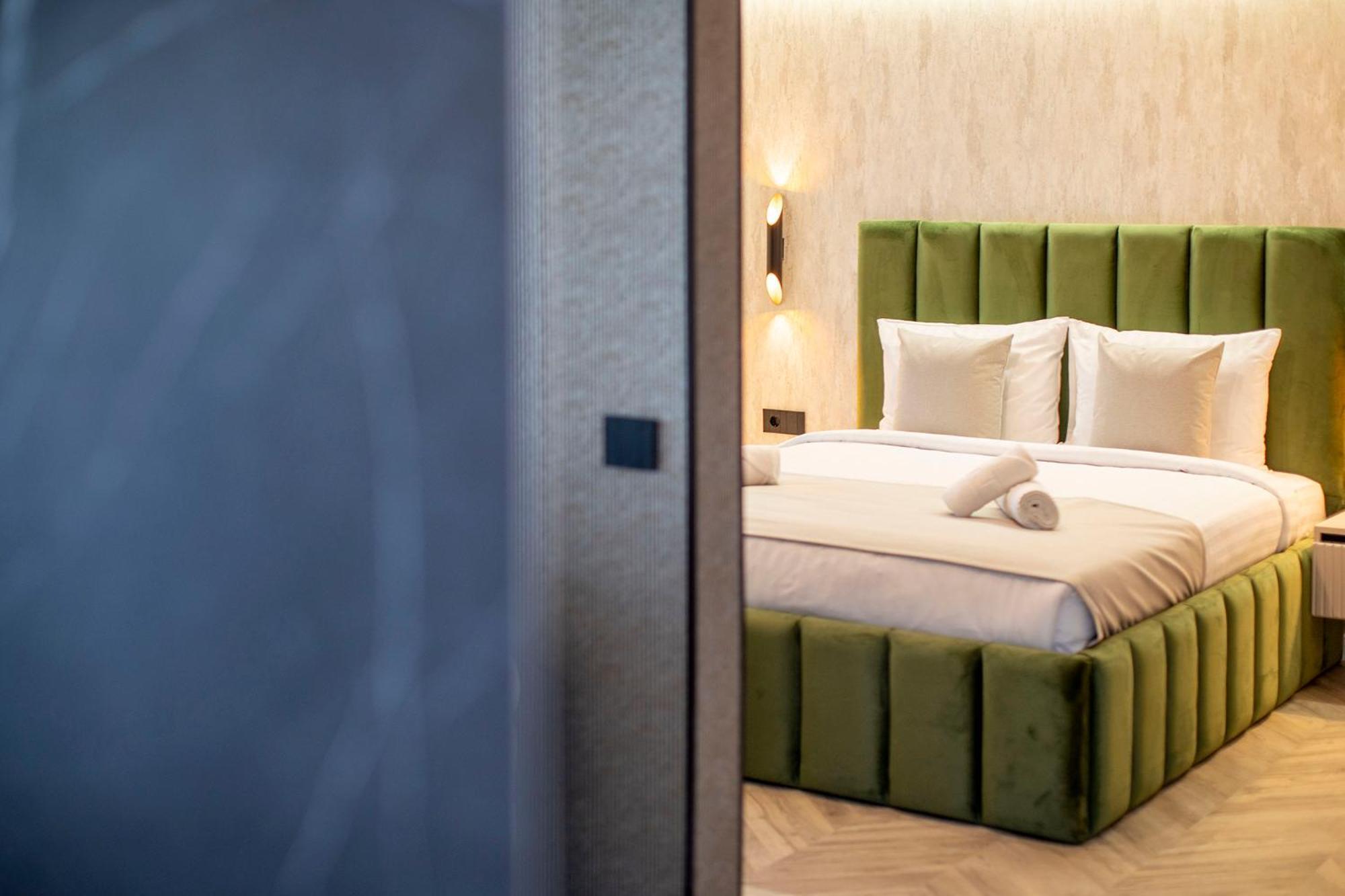 Boudoir 139 Apartments City Tower -18Th Floor Cluj-Napoca Luaran gambar